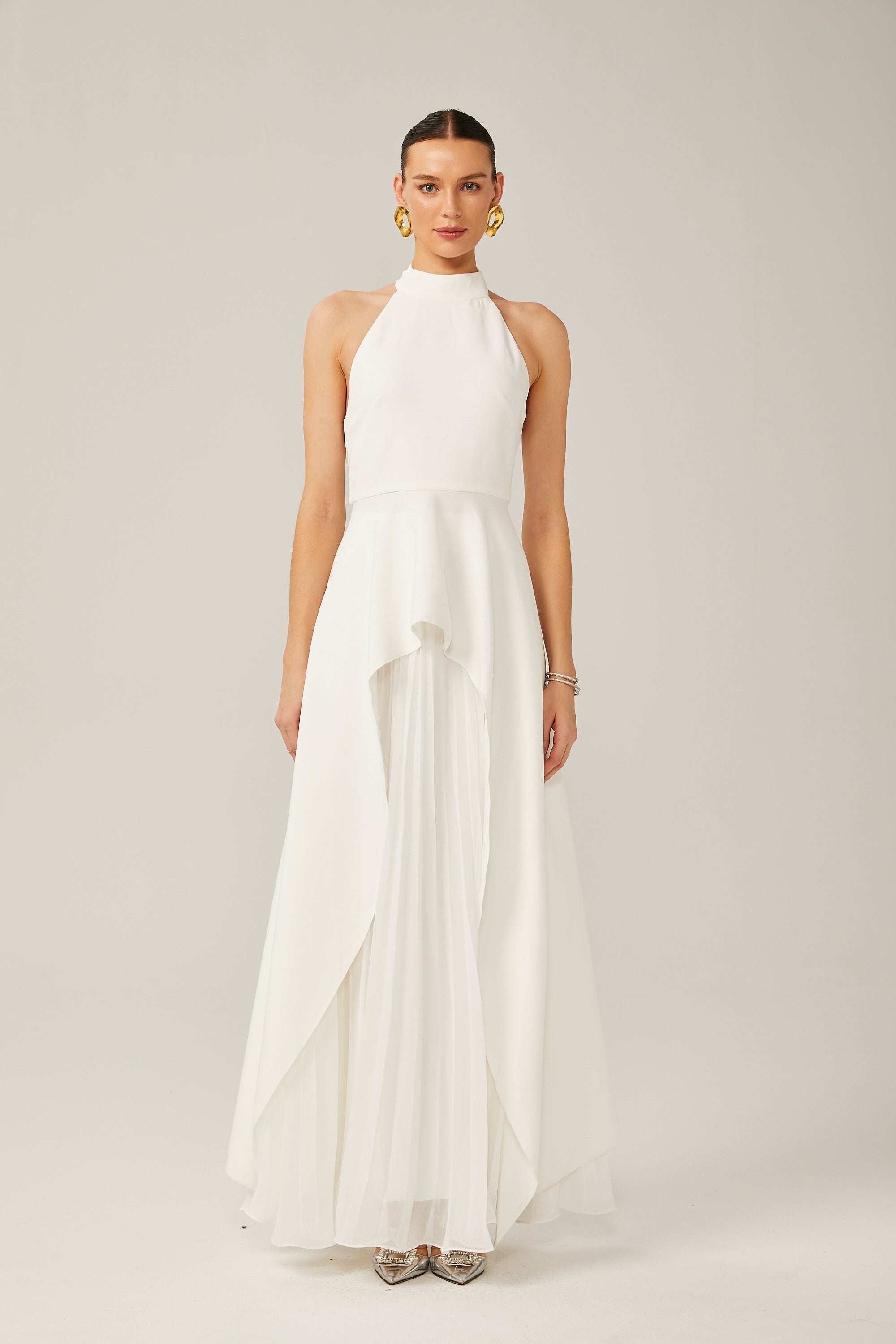 Marta | Vestido largo con cuello halter y capas