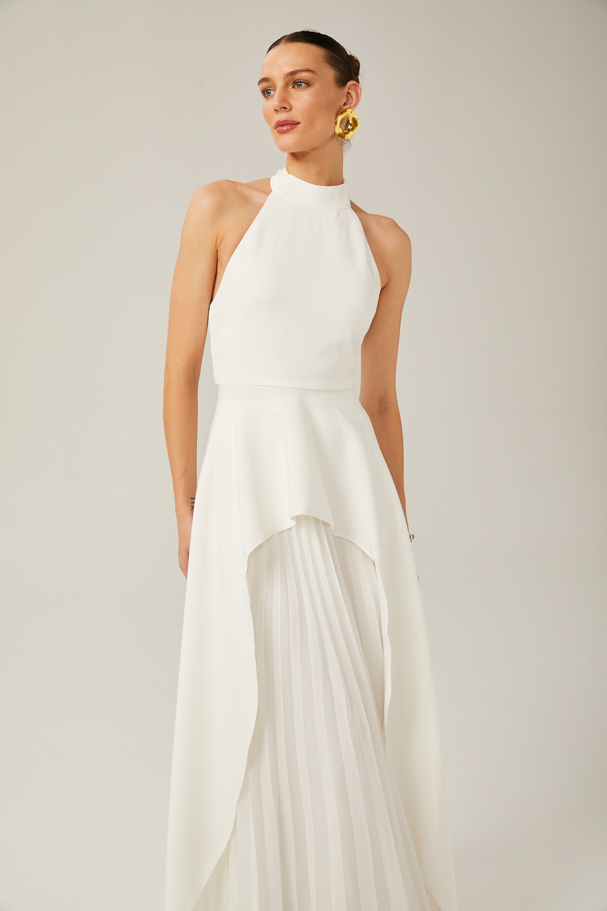 Marta | Vestido largo con cuello halter y capas