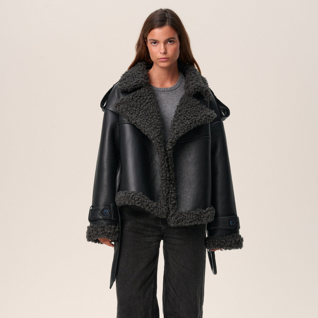 Carla™ | Elegante Chaqueta con cinturón Sherpa