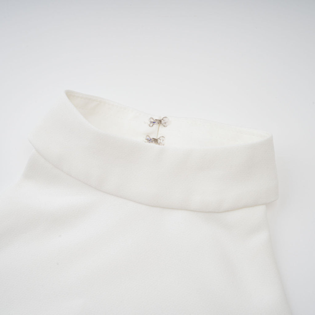 Marta | Vestido largo con cuello halter y capas