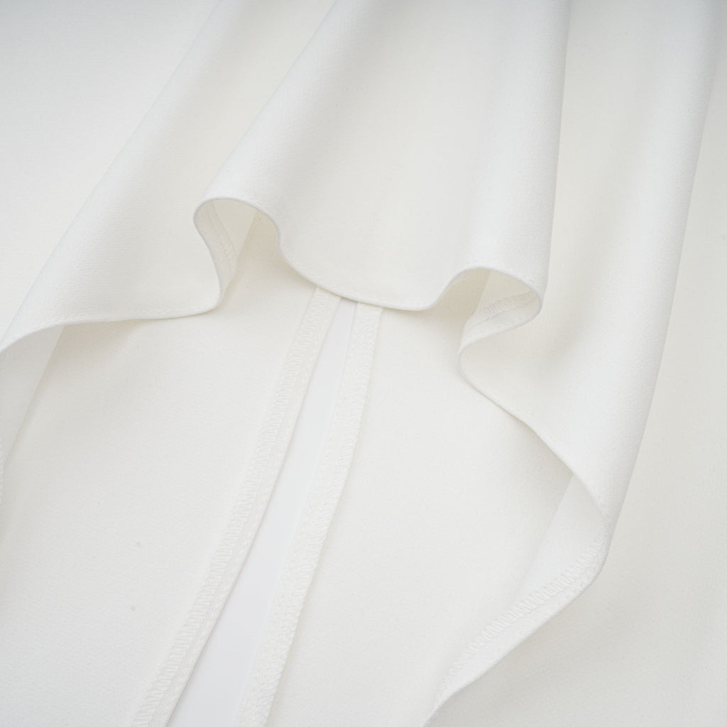Marta | Vestido largo con cuello halter y capas