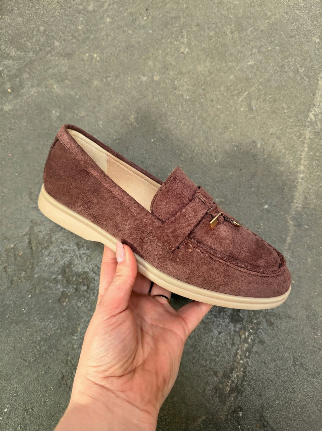Mocasín marrón elegante